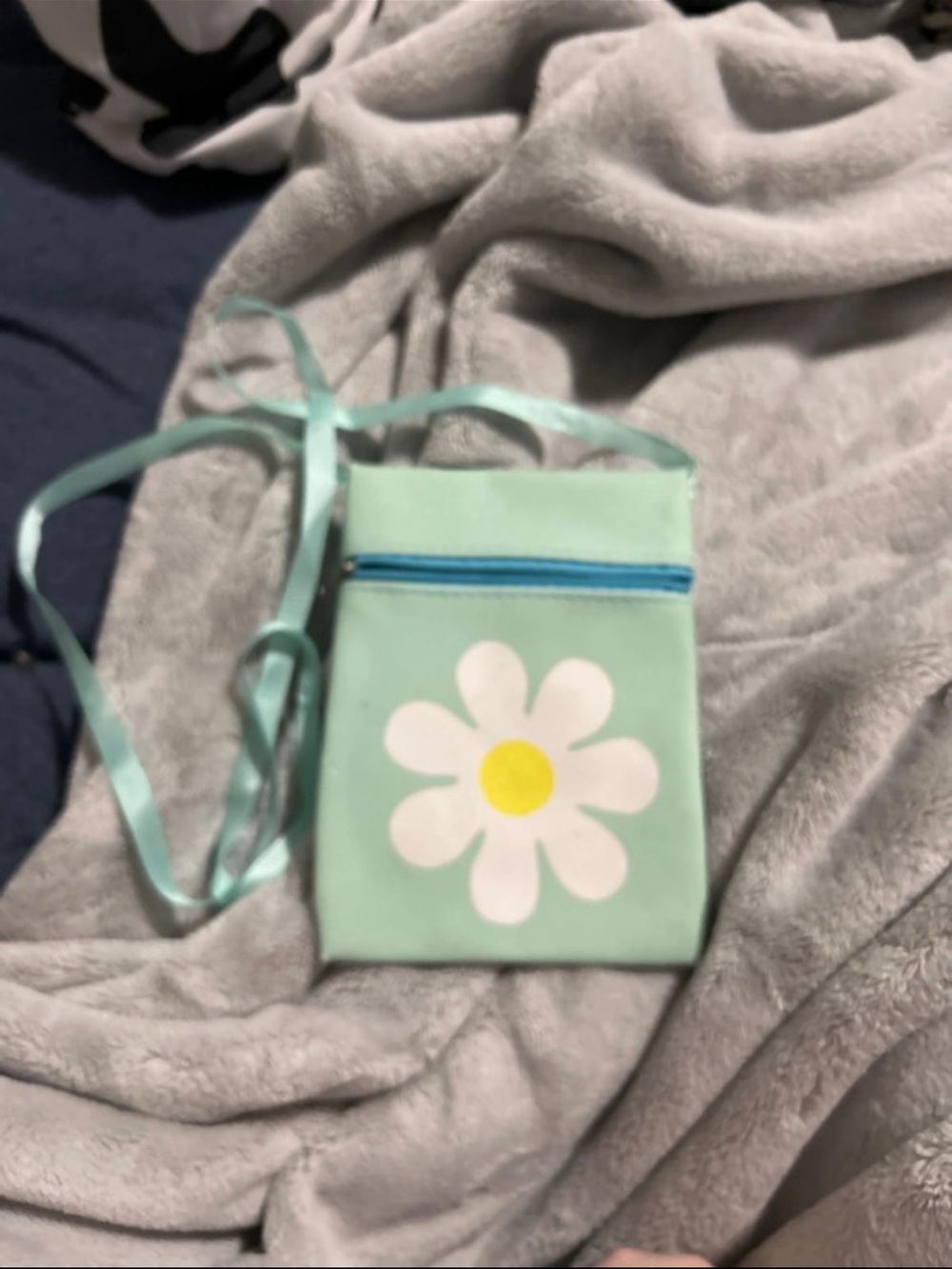 Mint Crossbody Bag with White Daisy Print